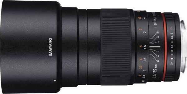 Obiektyw Samyang Canon EF 135 mm F/2 ED UMC