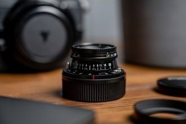 Obiektyw Voigtlander Obiektyw Voigtlander Heliar 40 mm f/2,8 do Leica M - czarny