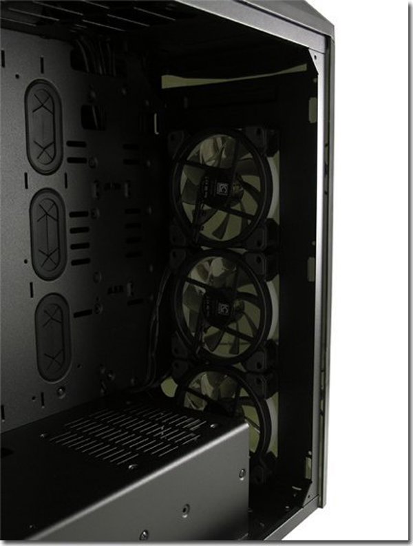 Κουτί LC-Power Rambot RGB (LC-998B-ON)
