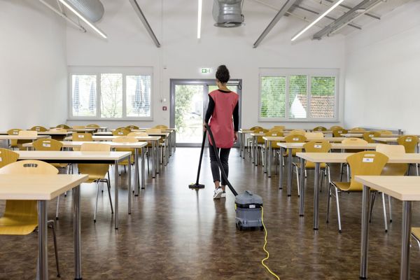 Karcher Επαγγελματική Σκούπα Ξηρής Αναρρόφησης T 11/1 Classic HEPA (1.527-199.0) με Φίλτρο HEPA 14