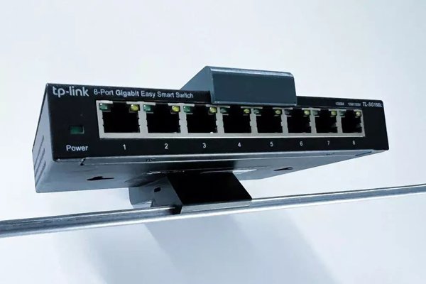 OEM TP-Link D-TPDIN158 Držák na DIN lištu pro SG108xx, SF1006P, ER605, RP108GE, šedý