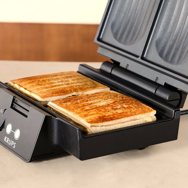 Τοστιέρα Krups Krups FDK 462 Sandwichmaker μαύρο
