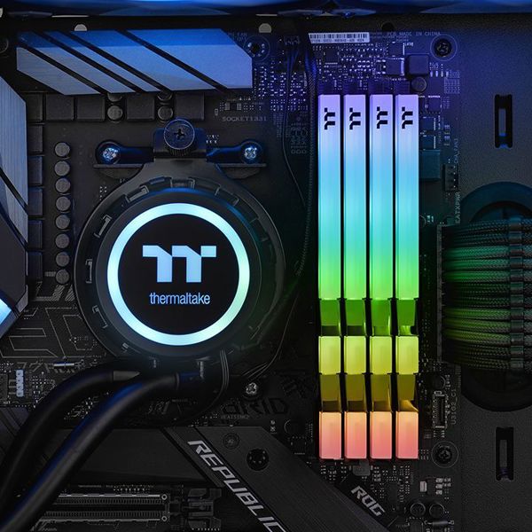 Μνήμη Thermaltake Toughram RGB, DDR4, 16 GB, 4400MHz, CL19 (R009D408GX2-4400C19A)