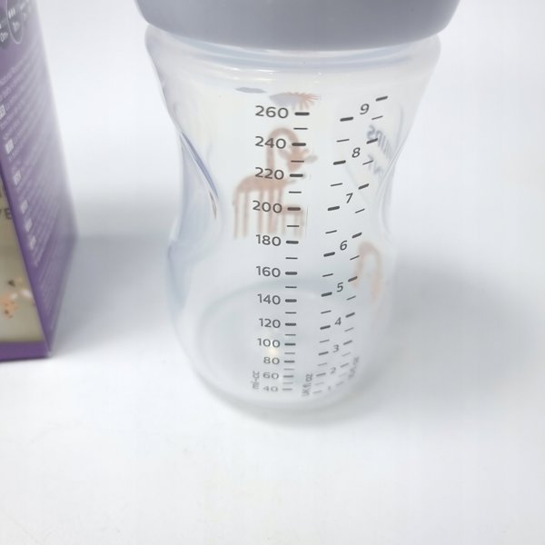 Philips Philips Avent - Baby Bottle  1 Bottle  9oz/260ml  medium Flow Nipple  3-6m 8710103989707 (8710103989707)