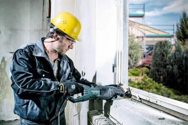 Μεταβο Πριονοσαγονα 1400 W