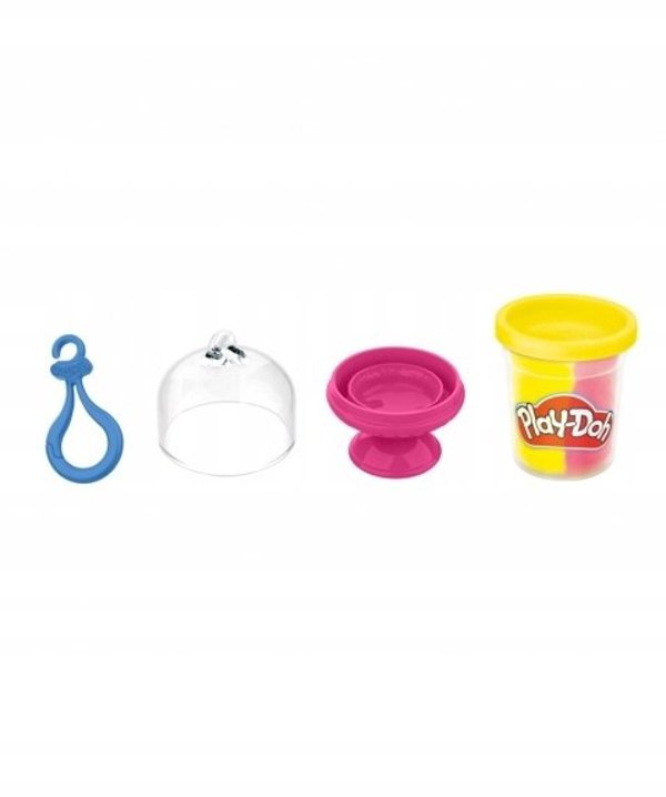 Play Doh cupcakes and macarons