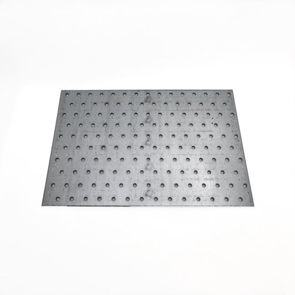 PYTKA PERFOROWANA 300*200*2