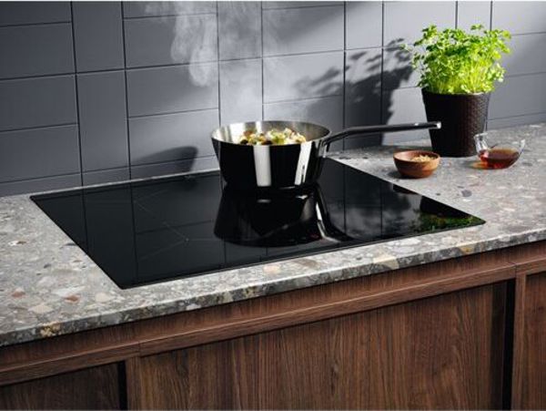 Electrolux EIT61443B Επαγωγική Εστία Αυτόνομη, 4 Ζώνες Μαγειρέματος, Εντοιχιζόμενη, Μαύρο Χρώμα