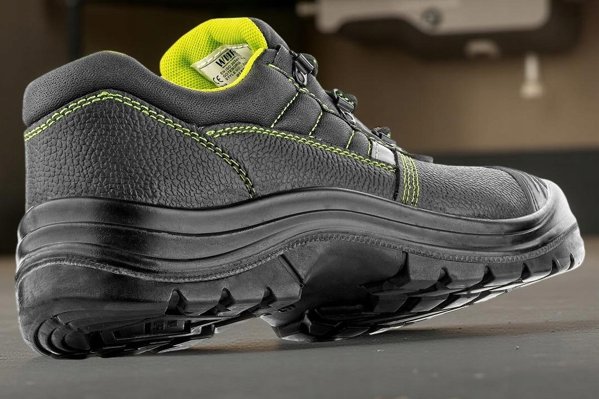 Polbuty ochronne VM FOOTWEAR Goteborg 3285-S3 rozm 43 czarne