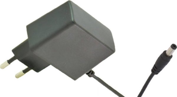 POSC 17V/1A/17W, adapter, gniazdo AC:CEE 7/16. Wyk DC 2.1x5.5 prosty (+)