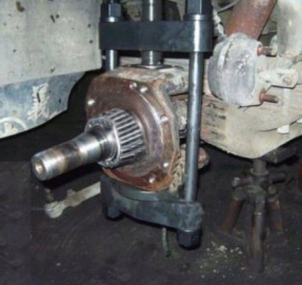 Prasa mobilna hydrauliczna do sworzni 75t