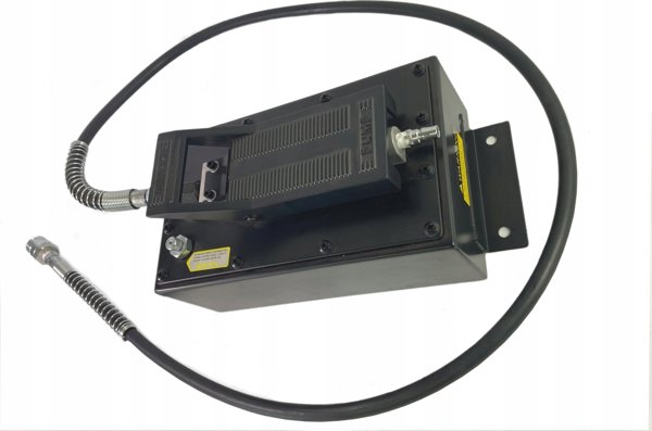 Prasa mobilna pneumo-hydrauliczna do sworzni 75t