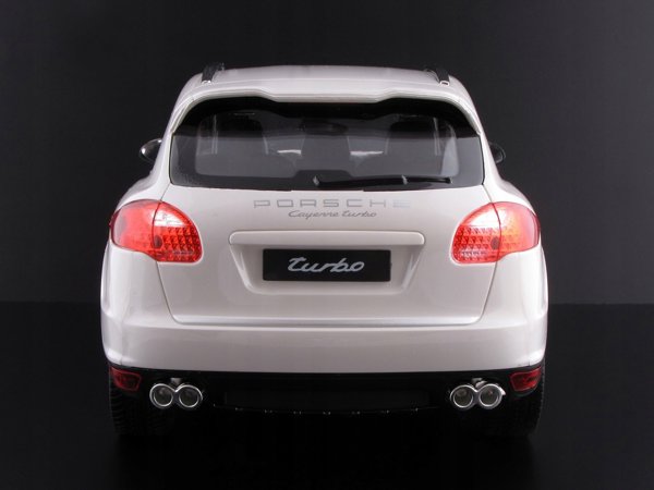Rastar Auto na radio Porsche Cayenne Turbo 1:14 42900