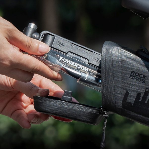 Σετ εργαλείων ποδηλάτου RockBros multitool με αντλία για CO2 και κλειδί καστάνιας - μαύρο