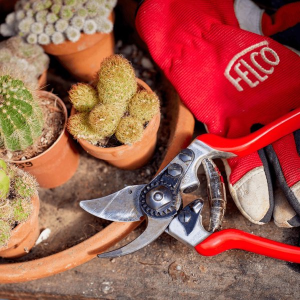 Felco 14 Ψαλίδι Κλαδέματος Υψηλής Ακρίβειας για Μικρά Χέρια, Συμπαγές και Ανθεκτικό