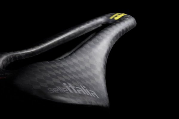 Selle Italia Σέλα Ποδηλάτου SLR Boost Tekno Superflow L3, Full Carbon, 96g, Μαύρη