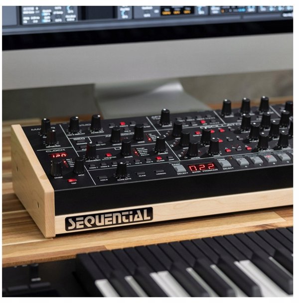Sequential Trigon 6 Desktop - Πολυφωνικός Αναλογικός Συνθεσάιζερ