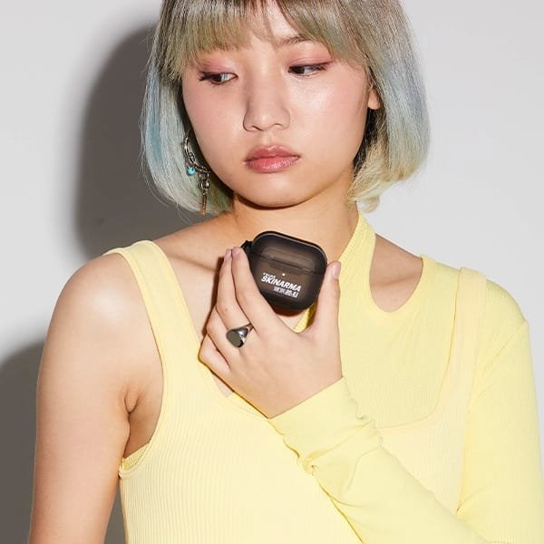 Θήκη Skinarma Kinzoku για AirPods Pro 2, Smoky
