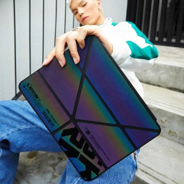 Skinarma Θήκη Kira Kobai για iPad Pro 11" (M4), Ολόγραμμα