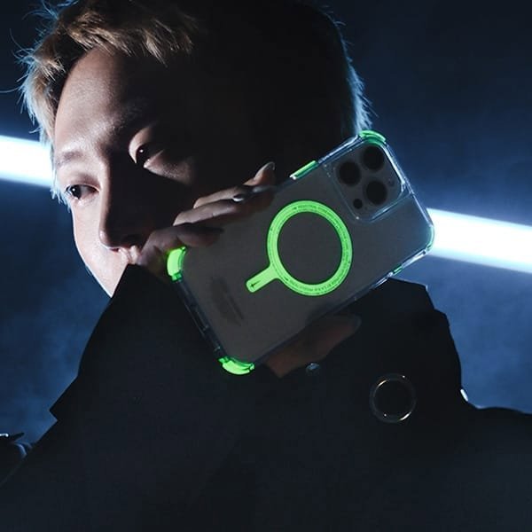 Θήκη Skinarma Saido για iPhone 16 Pro 6.3" με MagSafe, Magnetic Charging, Πράσινο (Niteglow)