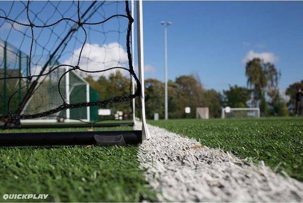 SPORTPOLAND Πτυσσόμενη Εστία Ποδοσφαίρου, Διαστάσεις 3x1.55m, Ανθεκτική και Φορητή