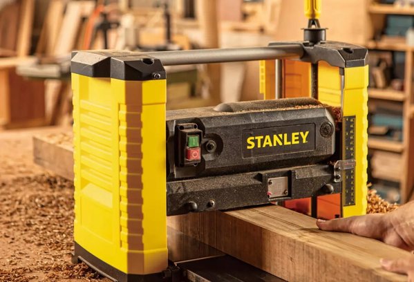 Stanley STP18-QS Πλάνη Ξύλου 1800W