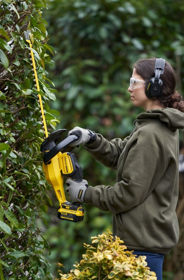 Stanley SFMCHT855B Ψαλίδι Μπορντούρας Μπαταρίας V20 55cm, Λεπίδα Κοπής Laser