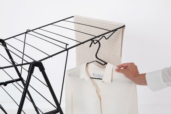 Απλώστρα Ρούχων Brabantia HangOn 403347 Επιτοίχια Πτυσσόμενη