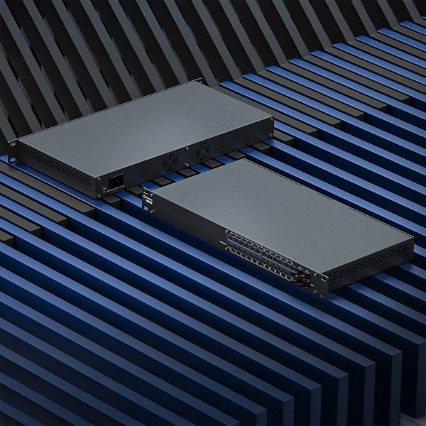 SWM280 24-ports rack