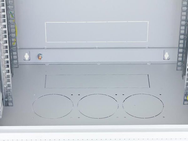 Szafa Triton Wiszaca 19" 15U (RUA-15-AS5-CAX-A1)