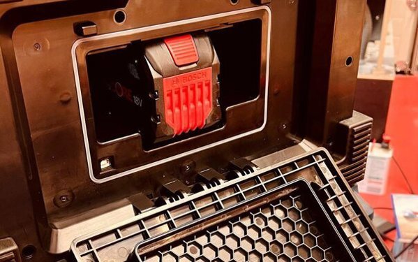 Terminal sieciowy PerfectPro PerfectPro ROCKHART 18V Job Site Radio