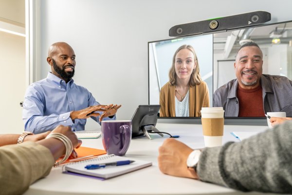Poly Studio X52 All-in-One Video Bar - Σύστημα Τηλεδιάσκεψης 4K για Συνεδριακούς Χώρους