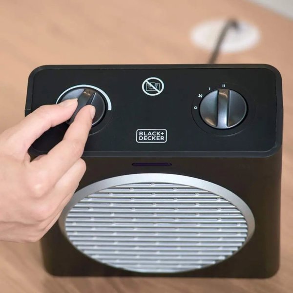 Θερμαντήρας BLACK&DECKER Θερμαντήρας BLACK&DECKER BXSH2003E