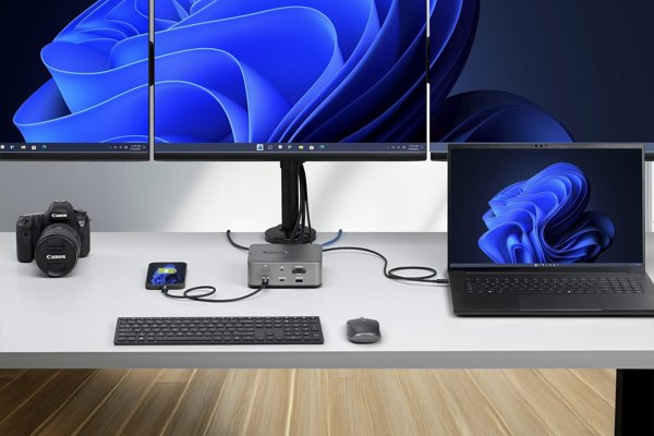 THUNDERBOLT 5 DOCKING STATION