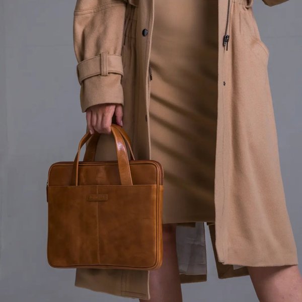 Torba dbramante Silkeborg 13" (2nd Gen.) - Full grain leather bag for notebook until 13" - Golden tan