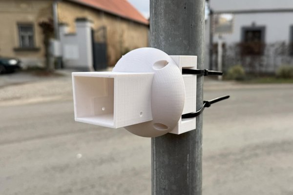 TP-LINK adaptér držáků kamer D-TC3XX-C,D-TC5XX-C,D-TC5XX-CL pro uchycení na sloup (60-130mm), bílý s krytkou kabelů(1ks)