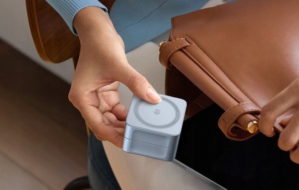 UGREEN W752 2-in-1 Magnetic Wireless Charger 25W