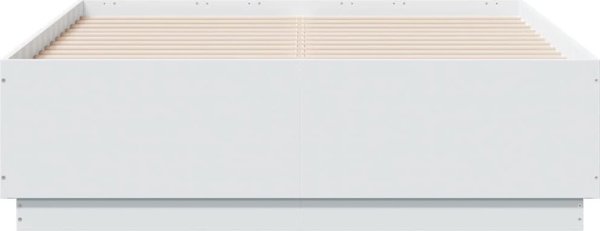 vidaXL Κρεβατοκαframe με LED, λευκό, 135x190 cm, από μοριοσανίδα