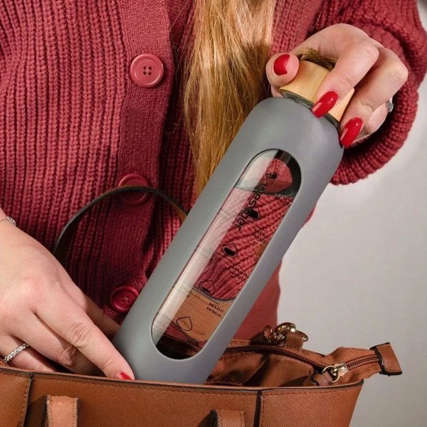 Wessper Γυάλινο Μπουκάλι 500 ml με Μεζούρα και Μοτίβο Παρακίνησης Γκρι