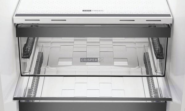 Whirlpool Refrigerator | WHK 26363 XP6E | Energy efficiency class C | Free standing | Combi | Height 186.5 cm | No Frost system | Fridge net capacity 210 L | Freezer net capacity 106 L | 35 dB | Pearl Inox