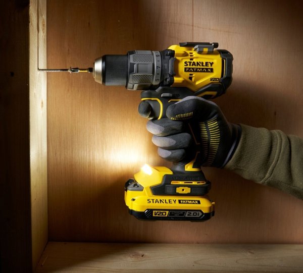 Stanley Δραπανοκατσάβιδο FatMax V20 SFMCD726D2K 18V με 2 Μπαταρίες 2Ah και Βαλιτσάκι Μεταφοράς