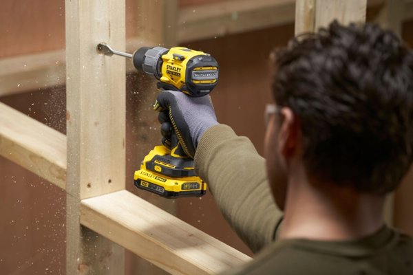 Stanley Δραπανοκατσάβιδο FatMax V20 SFMCD726D2K 18V με 2 Μπαταρίες 2Ah και Βαλιτσάκι Μεταφοράς
