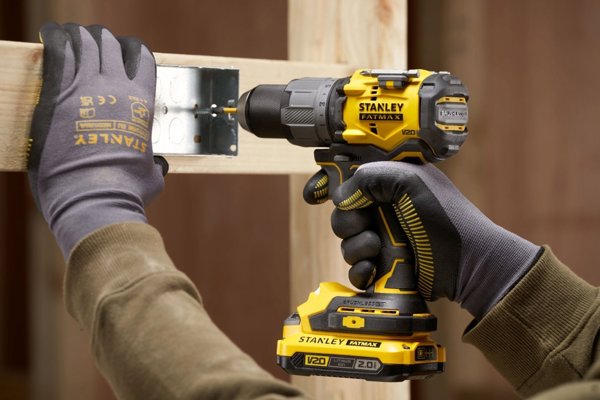 Stanley Δραπανοκατσάβιδο FatMax V20 SFMCD726D2K 18V με 2 Μπαταρίες 2Ah και Βαλιτσάκι Μεταφοράς