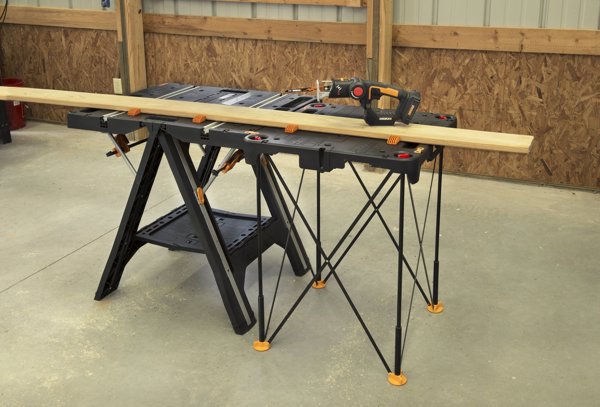 Worx WX051 Πτυσσόμενος Πάγκος Εργασίας 78x63cm με 2 Σφιγκτήρες και 4 Συνδέσεις