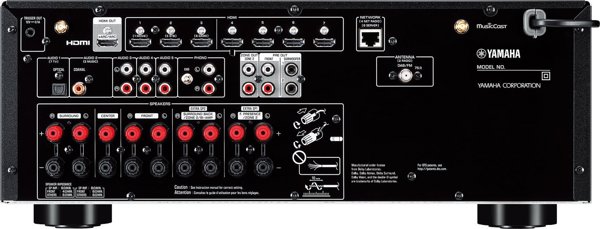 Yamaha Amplituner RX-V6A