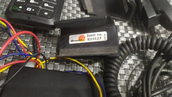 Zestaw glosnomowiacy THB Bury Bury CP 1000 CarPhone LTE m. Sprachsteuerung