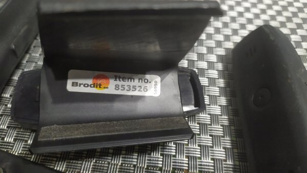 Zestaw glosnomowiacy THB Bury Bury CP 1000 CarPhone LTE m. Sprachsteuerung