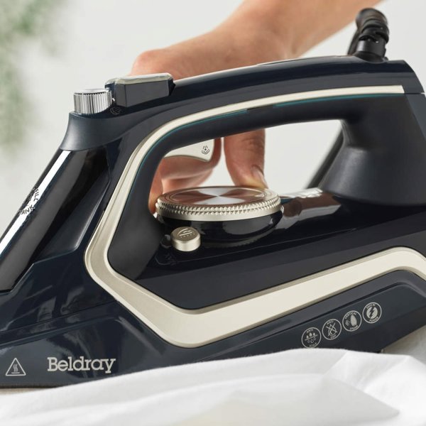 Σίδερο ατμού Beldray 2600W Ultra Sleek 280 ml Anti-Calc με συνεχή εκτόξευση ατμού