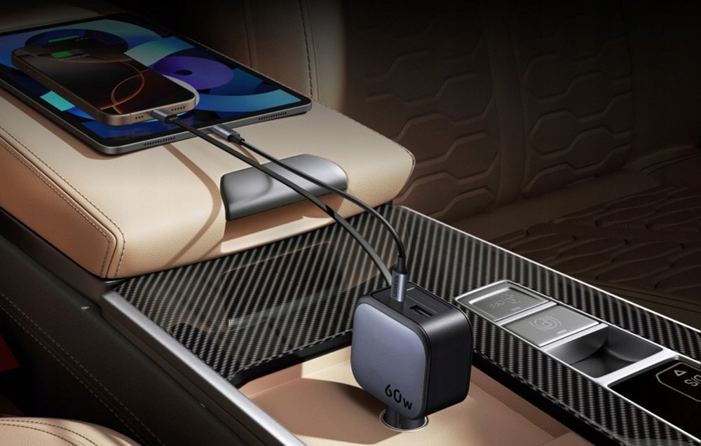UGREEN Nexode 145W Fast Car Charger, 1x USB-A, 1x USB-C, 1x Ausziehbares USB-C Καλώδιο 70cm